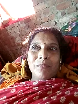Snapshot of Savita992 chatting on October 6, 1:25 am Savita992 online show from October 6, 1:25 am