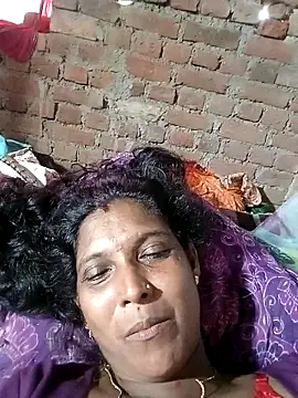 Snapshot of Savita992 chatting on October 10, 9:52 am Savita992 online show from October 10, 9:52 am