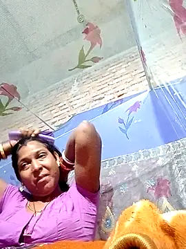 Savita992 online show from December 13, 8:47 pm