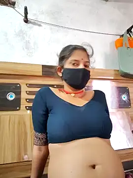 Snapshot of Daisygirl9 chatting on May 9, 11:15 am Daisygirl9 online show from May 9, 11:15 am