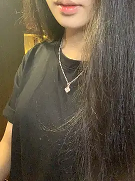 Nhinhi18 online show from April 25, 3:20 pm