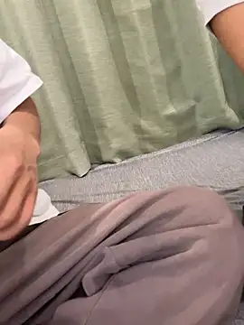 C-4bomb online show from October 10, 8:13 am