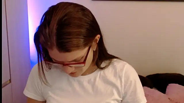 Camila-ventura online show from June 11, 1:09 pm