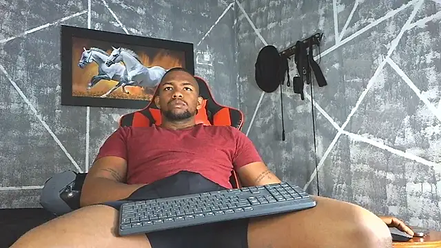 Snapshot of big_blackmen19 chatting on May 18, 2:23 pm big blackmen19 online show from May 18, 2:23 pm