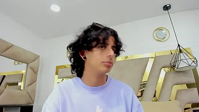 Ibratxandy online show from November 19, 8:31 pm