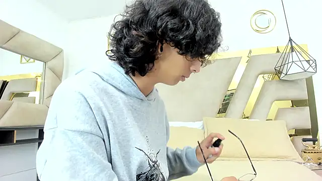 Ibratxandy online show from November 29, 7:06 pm