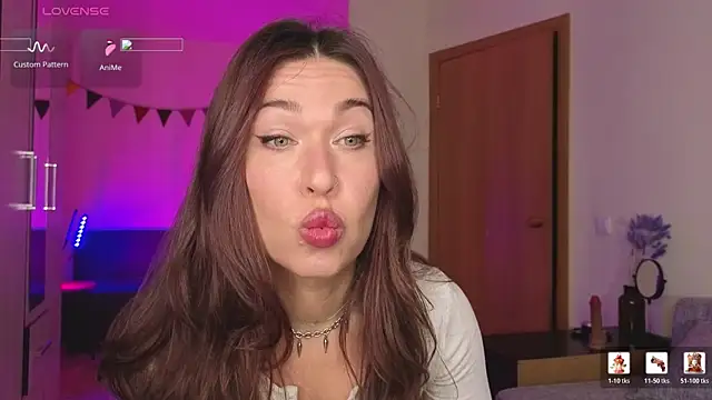 Snapshot of ReginaFoXXXy chatting on May 27, 11:51 am ReginaFoXXXy online show from May 27, 11:51 am
