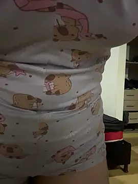 Snapshot of Sharon_Black chatting on March 18, 9:01 am Sharon Black online show from March 18, 9:01 am