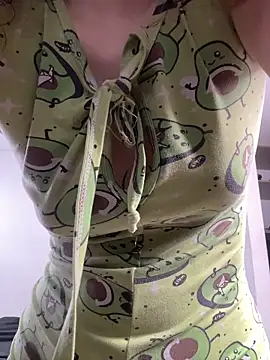 Snapshot of Sharon_Black chatting on March 19, 11:36 am Sharon Black online show from March 19, 11:36 am