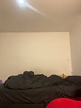 Snapshot of Sharon_Black chatting on March 31, 9:10 am Sharon Black online show from March 31, 9:10 am