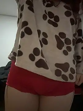 Snapshot of Sharon_Black chatting on April 9, 9:47 am Sharon Black online show from April 9, 9:47 am