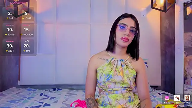Rachel Donnelly online show from May 26, 2:51 am
