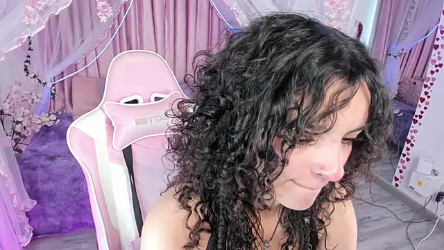 Snapshot of bunny_curly chatting on September 22, 12:51 pm bunny curly online show from September 22, 12:51 pm