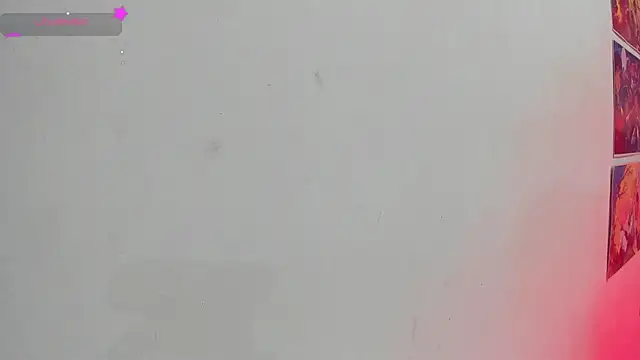 Snapshot of FluffyMelons chatting on February 9, 10:58 pm FluffyMelons online show from February 9, 10:58 pm