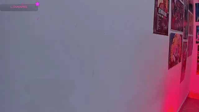 Snapshot of FluffyMelons chatting on February 28, 11:06 pm FluffyMelons online show from February 28, 11:06 pm