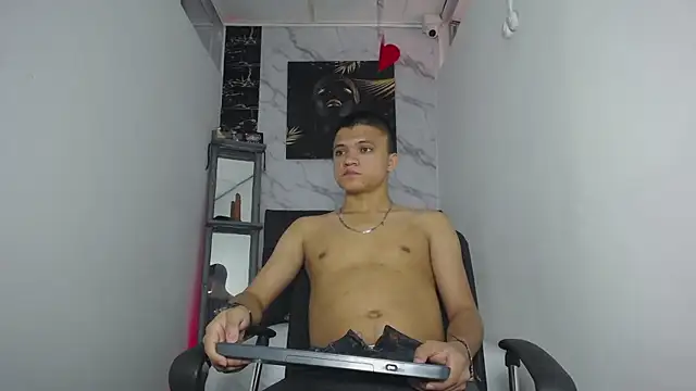 aly n sebas online show from September 18, 7:49 pm