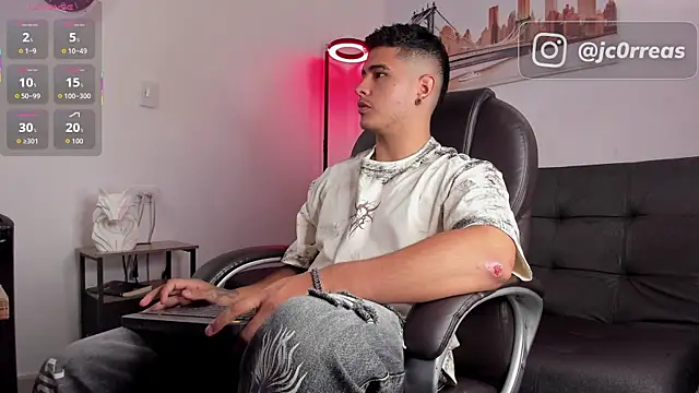  Juanes online show from December 3, 11:25 pm