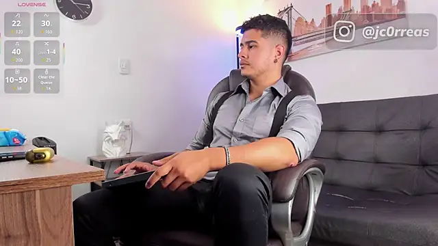  Juanes online show from December 15, 10:47 pm