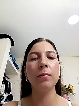 Arianna Moss online show from February 28, 4:35 am