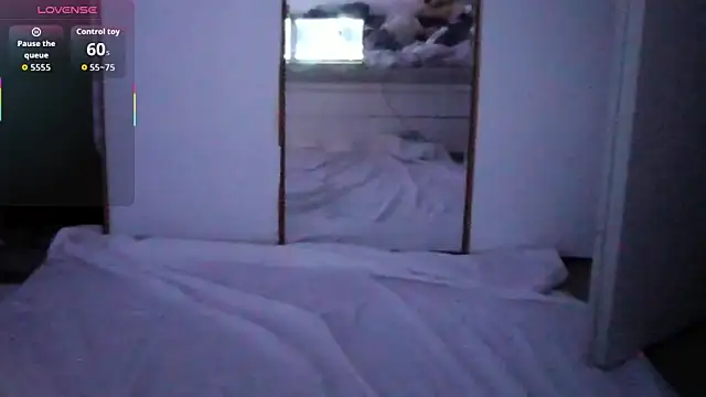 innocentgirlys online show from November 13, 9:03 pm