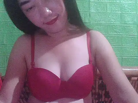 Snapshot of lucky_rona chatting on September 21, 11:45 am lucky rona online show from September 21, 11:45 am