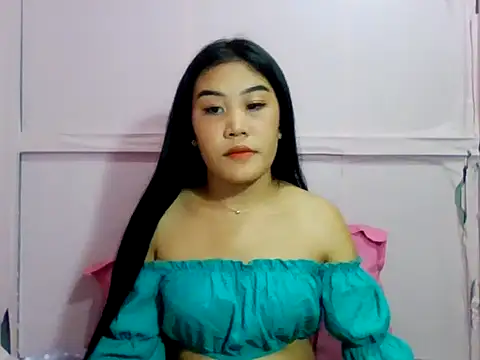 YourWildestDoll online show from April 20, 3:04 pm