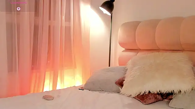 Snapshot of selene_phmoon chatting on June 8, 11:49 pm selene phmoon online show from June 8, 11:49 pm