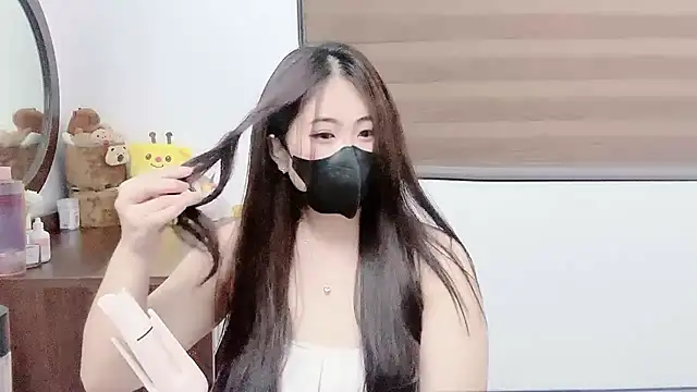 Snapshot of Amelia-babee chatting on November 3, 12:06 pm Amelia-babee online show from November 3, 12:06 pm