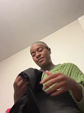 Snapshot of Tu_GataLinda chatting on October 1, 3:18 pm Tu GataLinda online show from October 1, 3:18 pm