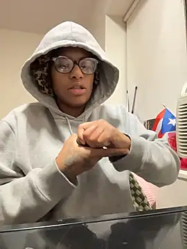 Tu GataLinda online show from November 11, 5:29 am