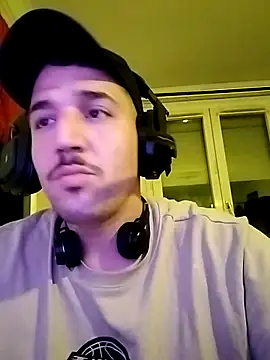 JuicyBigcockxh online show from March 4, 8:15 pm