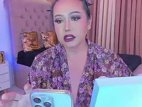 dianaCortney 21 online show from October 17, 1:25 pm