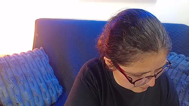 Linda banks  online show from December 3, 1:46 am