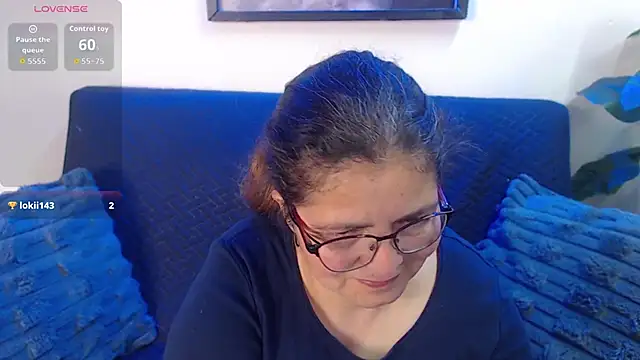 Snapshot of Linda_banks_ chatting on January 18, 2:04 am Linda banks online show from January 18, 2:04 am