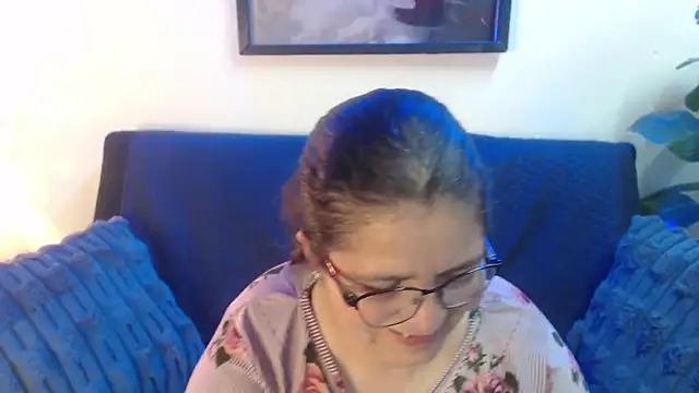 Snapshot of Linda_banks_ chatting on February 15, 1:46 am Linda banks online show from February 15, 1:46 am