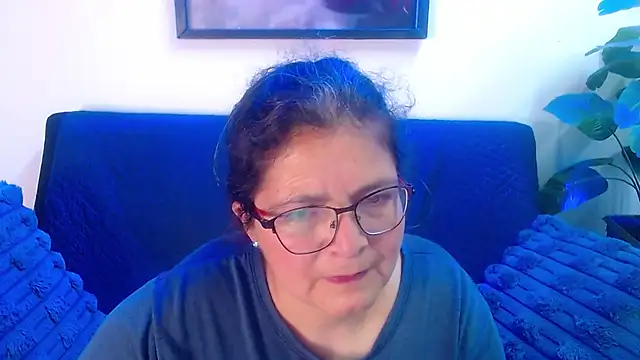 Snapshot of Linda_banks_ chatting on February 28, 1:39 am Linda banks online show from February 28, 1:39 am