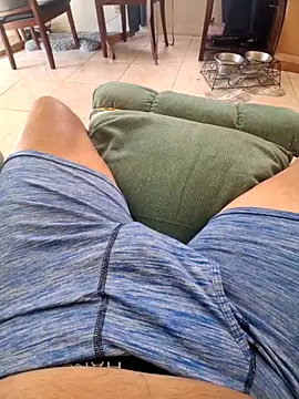 pullitoff online show from April 3, 3:10 pm