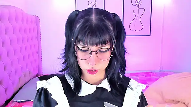 Snapshot of Rose_72 chatting on October 8, 8:06 pm Rose 72 online show from October 8, 8:06 pm
