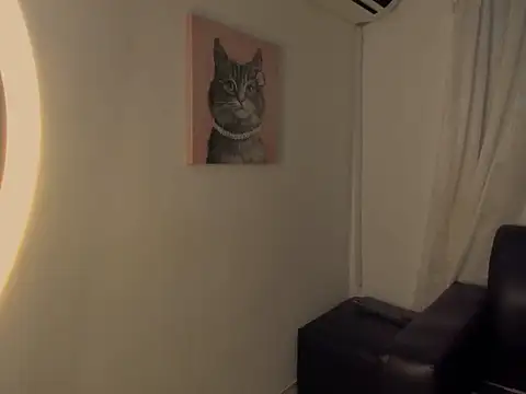 nahomy ryans online show from November 29, 9:18 pm