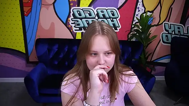 CrystallPaws online show from November 3, 8:10 pm