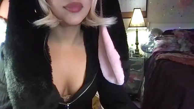Snapshot of nekowaifuuu chatting on October 22, 4:46 am nekowaifuuu online show from October 22, 4:46 am