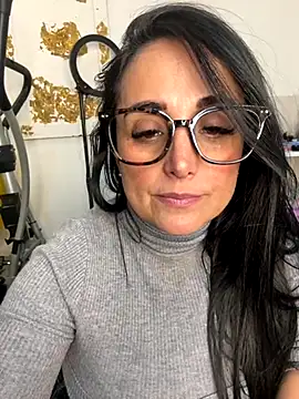 hotadhara01 online show from November 7, 3:17 am