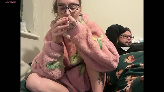 harleyblair online show from December 2, 11:11 pm