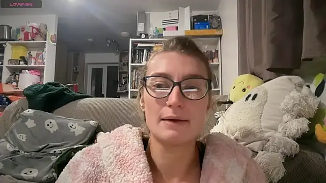 harleyblair online show from March 10, 11:10 pm