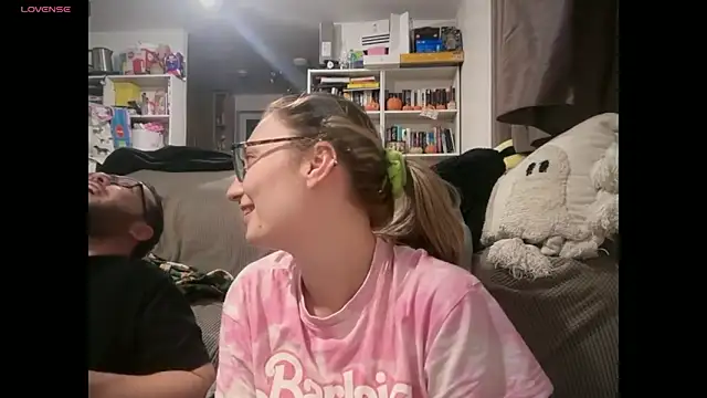 harleyblair online show from March 31, 10:10 pm