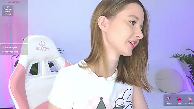 AlexsisFaee online show from February 1, 1:53 pm