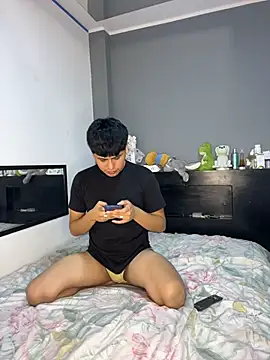 Kailertwink online show from November 12, 4:46 am