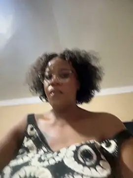 THICKBUNNYCHICKxxx online show from February 5, 8:35 pm