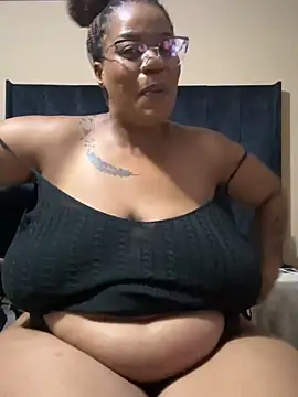 THICKBUNNYCHICKxxx online show from April 4, 8:28 pm