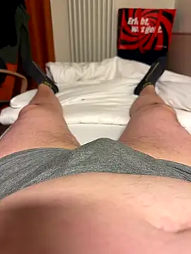 Snapshot of NaTolleWurst chatting on November 25, 9:59 pm NaTolleWurst online show from November 25, 9:59 pm